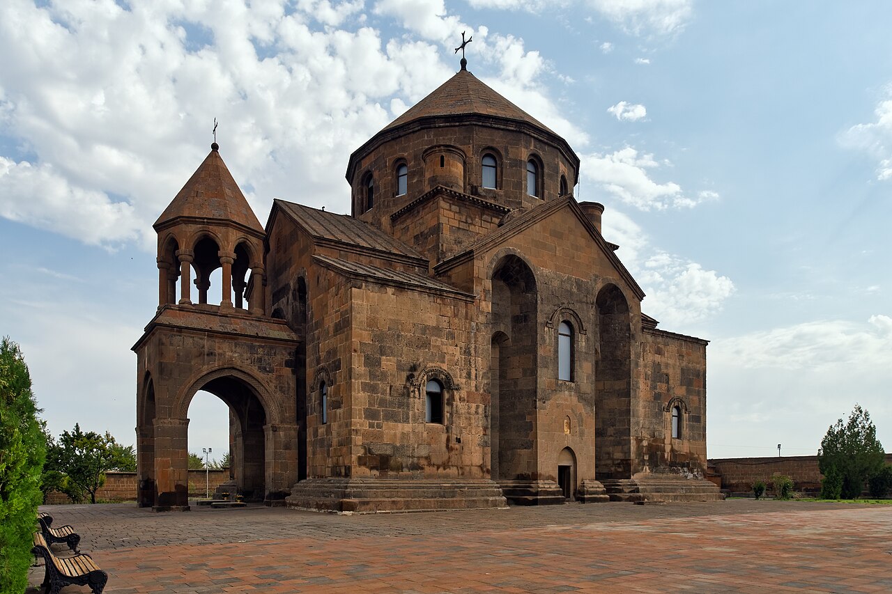 Commons: Vagharshapat street