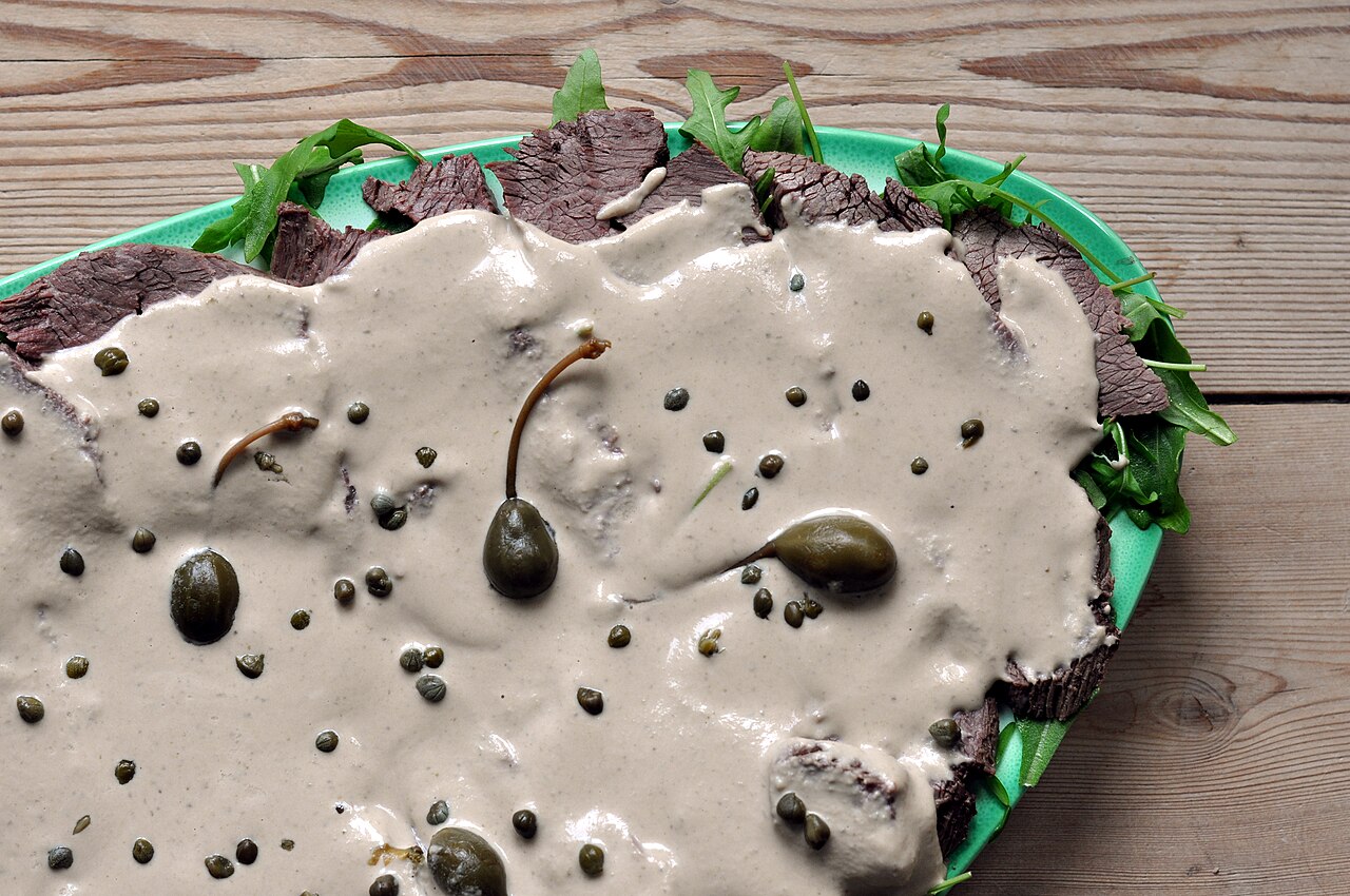 Commons: vitel toné
