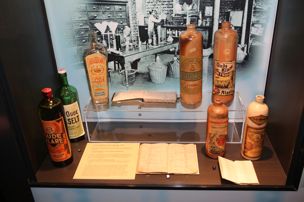Commons: Nationaal Jenevermuseum