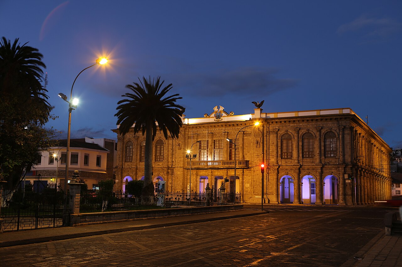 Commons: Latacunga city