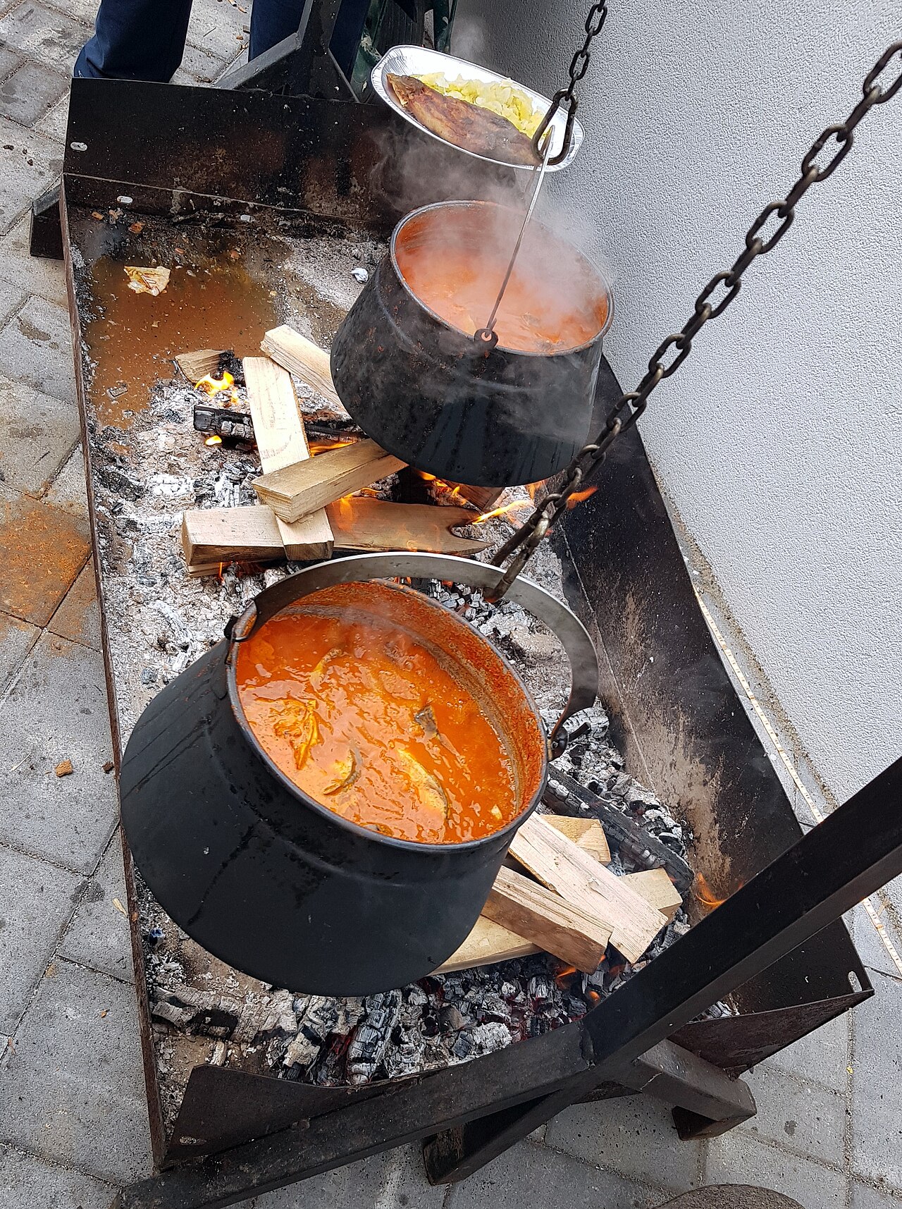 Commons: fish paprikash Slavonia