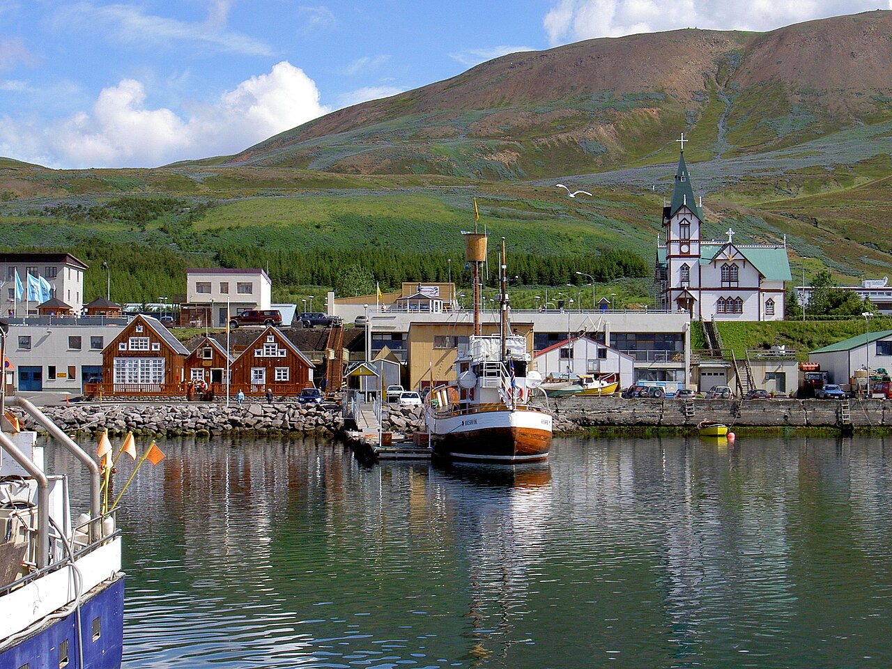 Commons: Húsavík city