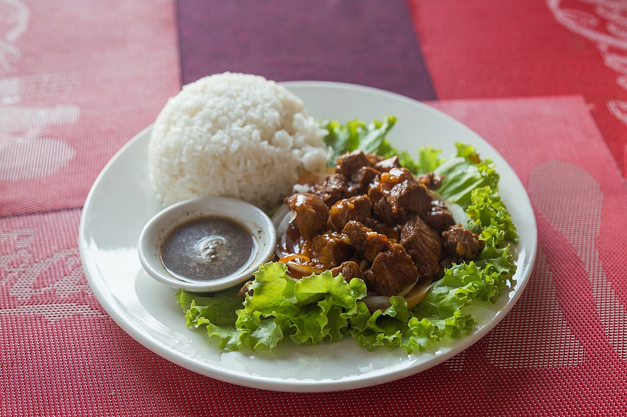 Commons: lok lak Cambodia