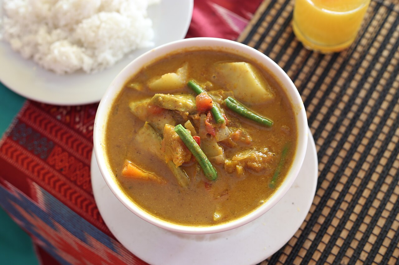 Commons: Cambodian red curry