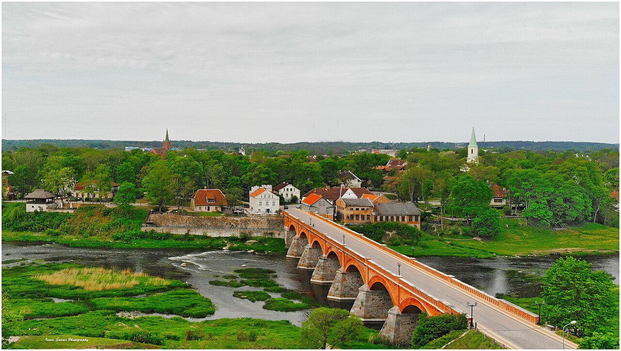 Commons: Kuldīga city