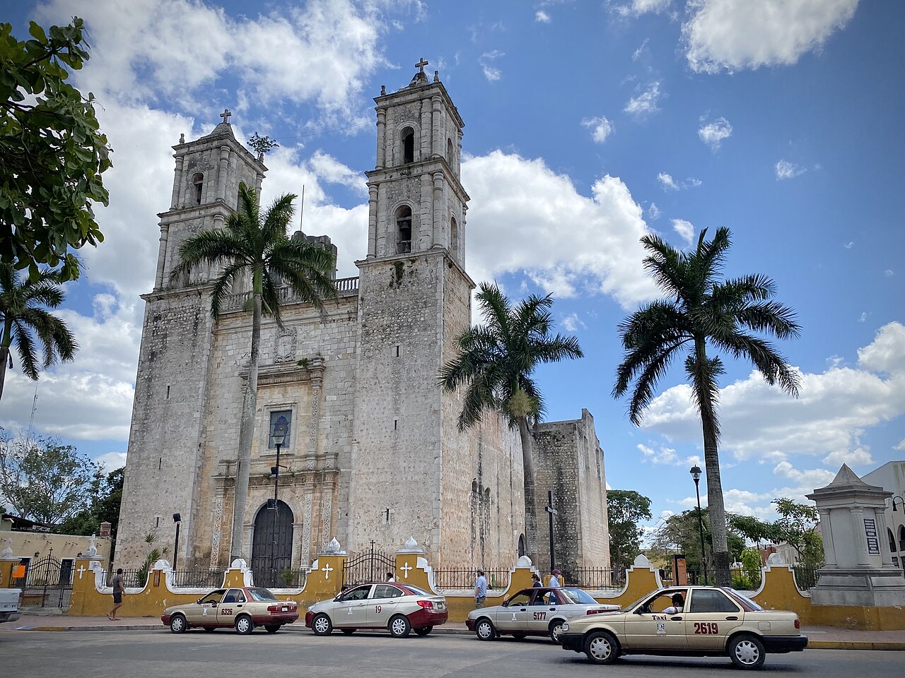 Commons: Valladolid Yucatán San Servacio