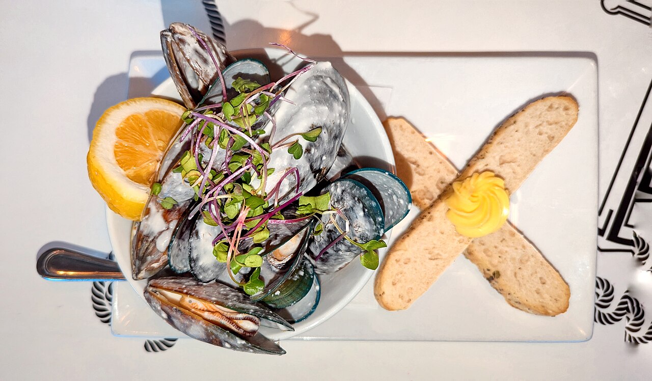Green-lipped mussels