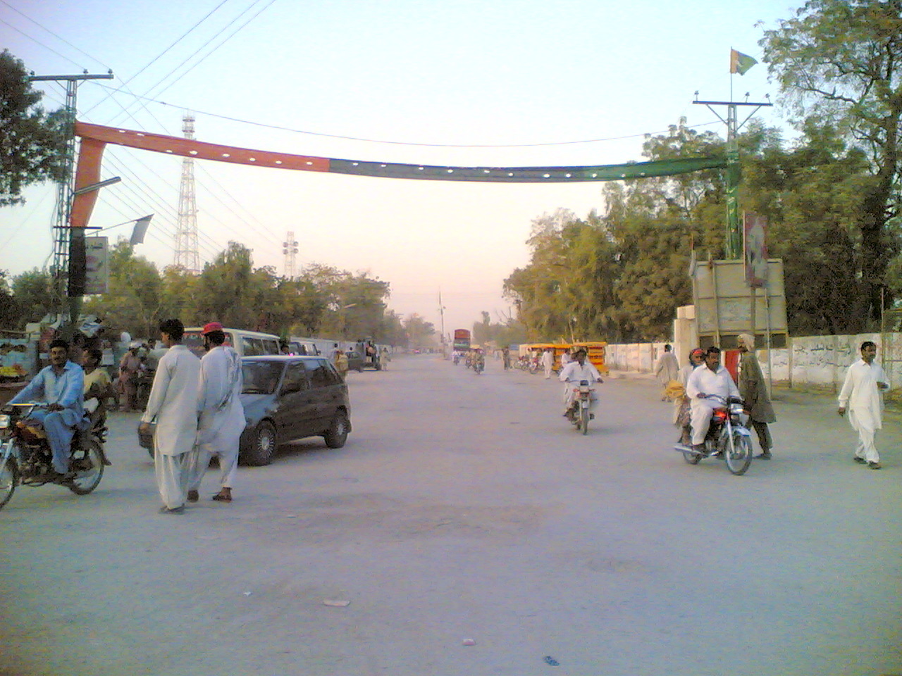 Commons: Larkana city