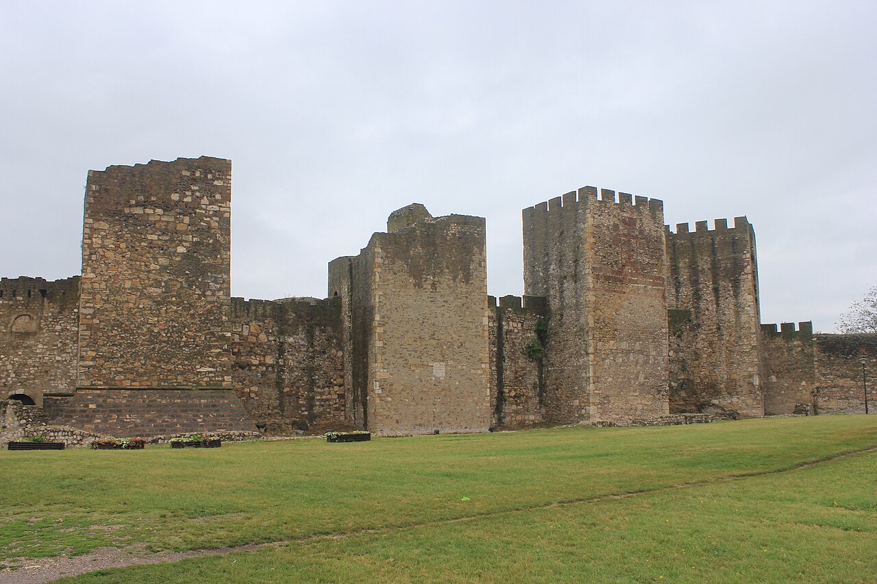 Commons: Smederevo Fortress walls