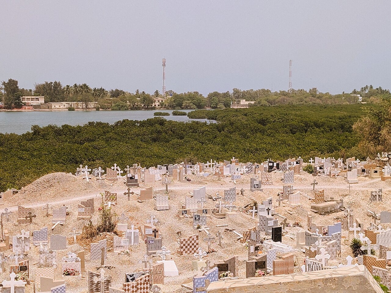 Commons: The shell island of Fadiouth