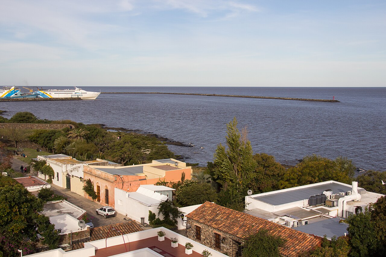 Commons: Colonia del Sacramento city