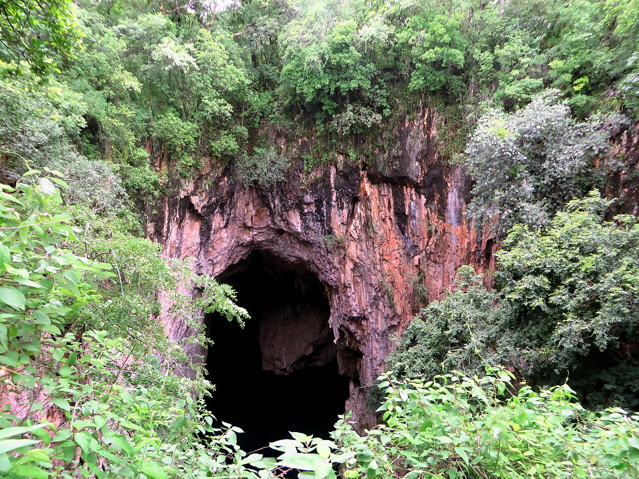 Chinhoyi Caves