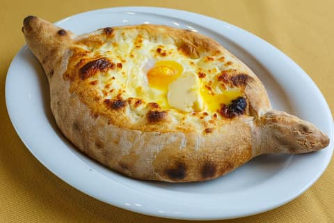 Adjarian khachapuri