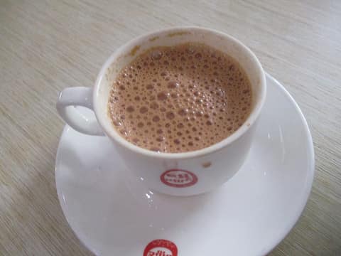 Burmese milk tea (lahpet yay cho)